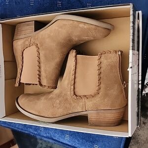 Kensington New Brown Booties